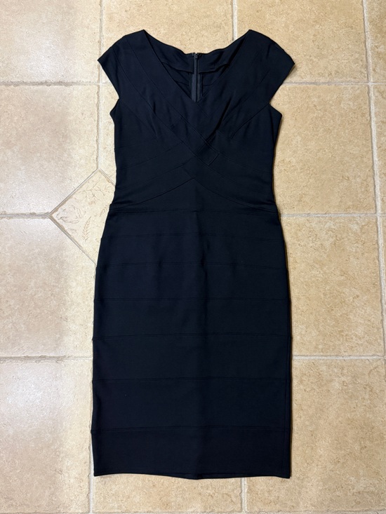 Dresses & Skirts - Black Dress